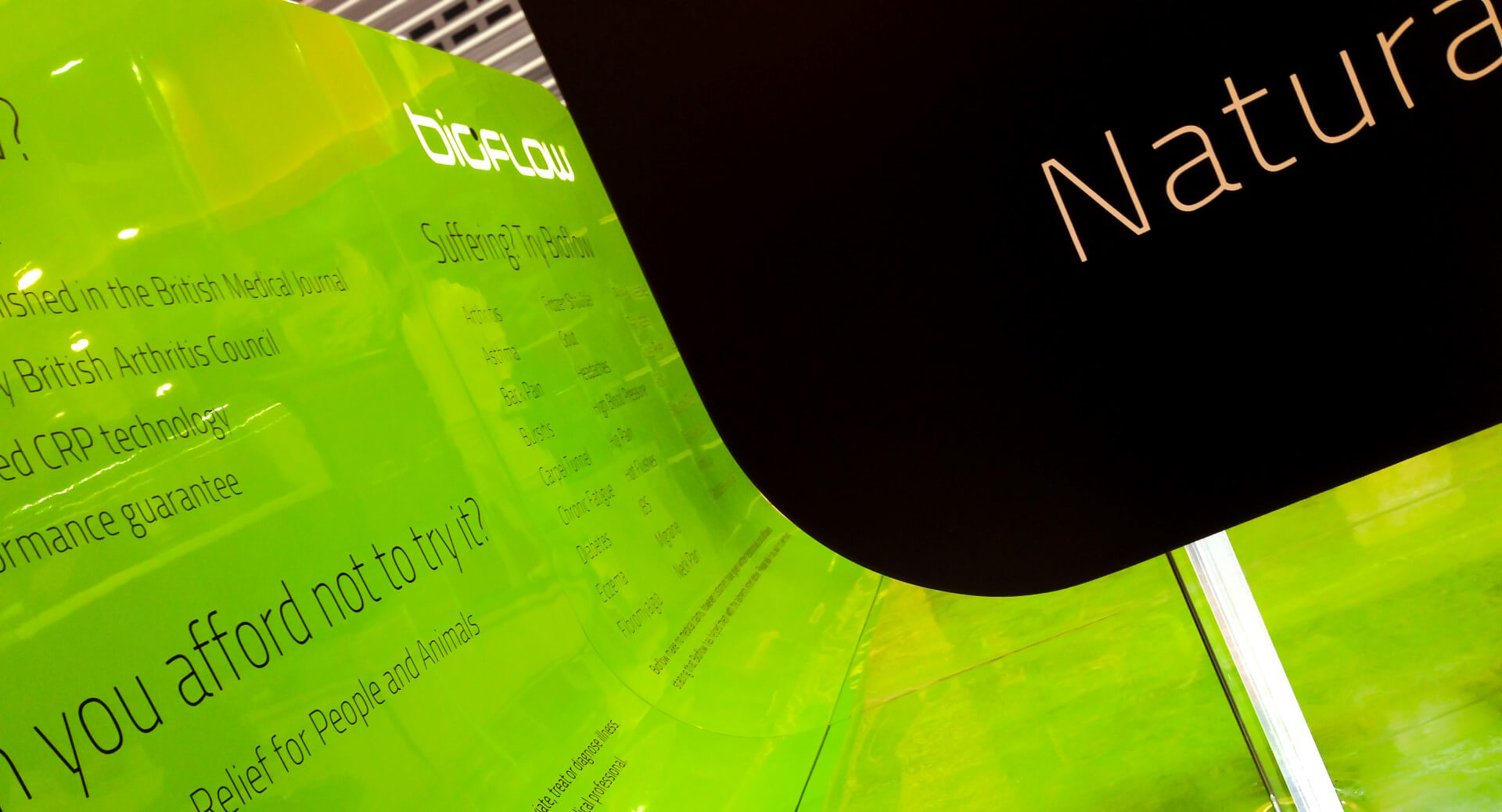 Green and black kiosk