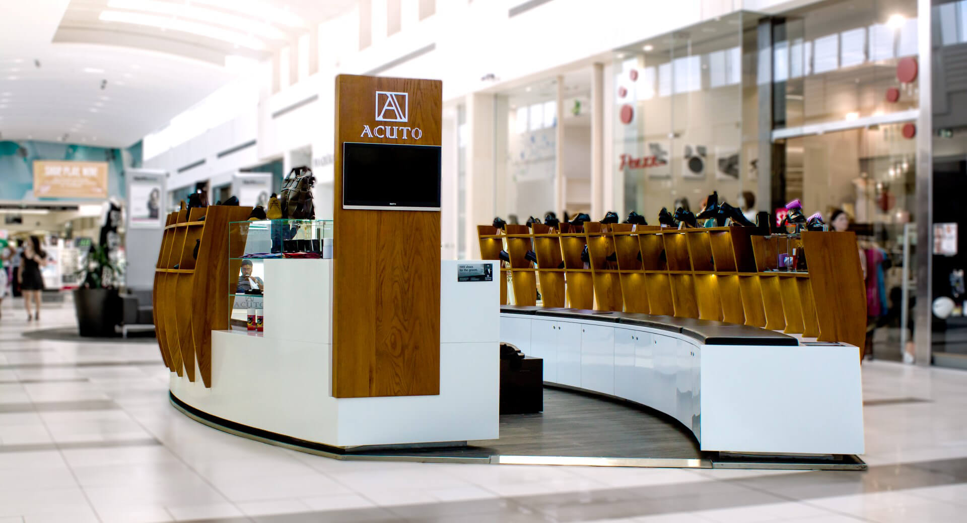 ACUTO brown and white colour shoe kiosk